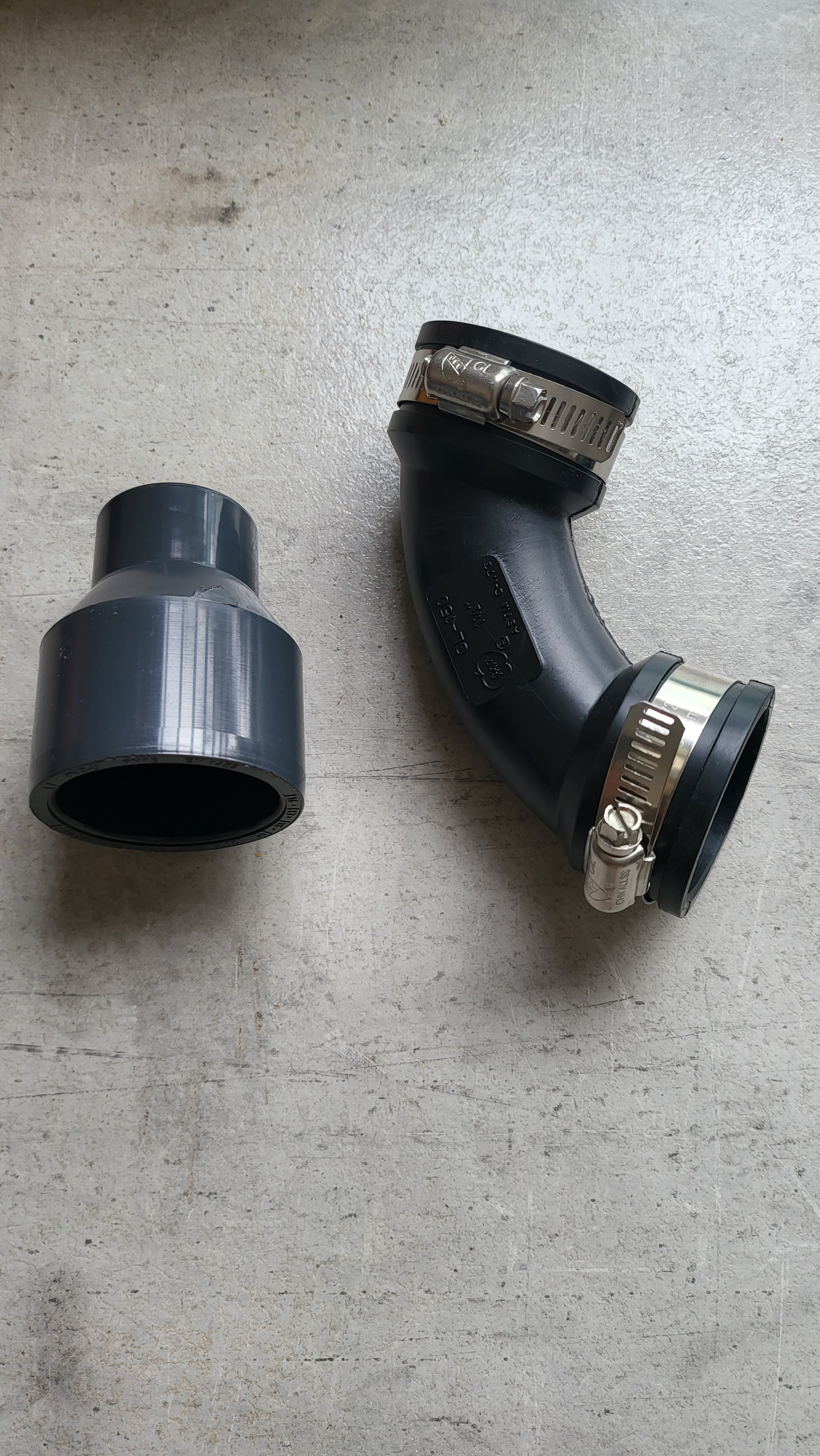 Reduzierung, Adapter, Flexbögen für Anschluss an GrauwassertankTools2Camp